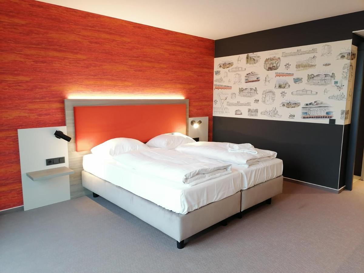 Hotel Am Ruessel Lohfelden Bagian luar foto