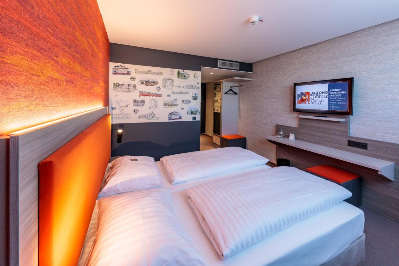 Hotel Am Ruessel Lohfelden Bagian luar foto