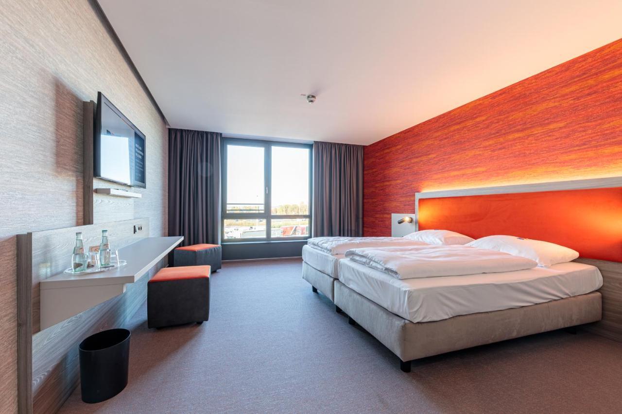 Hotel Am Ruessel Lohfelden Bagian luar foto
